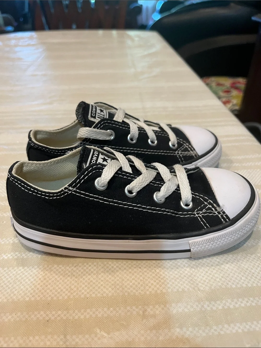 Converse All Star Kids Black Sneaker size 9